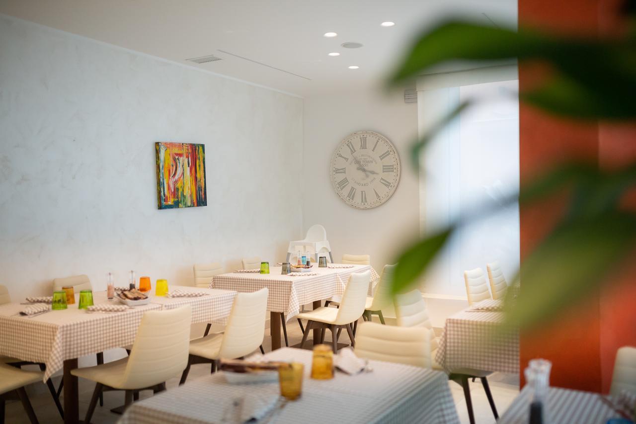 Hotel Casa Costiera Каорле Экстерьер фото