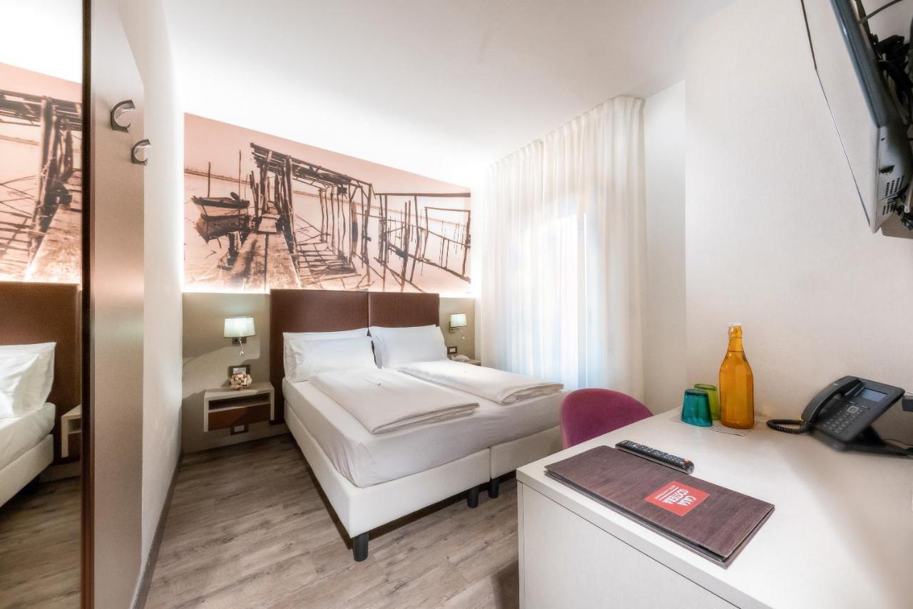 Hotel Casa Costiera Каорле Экстерьер фото